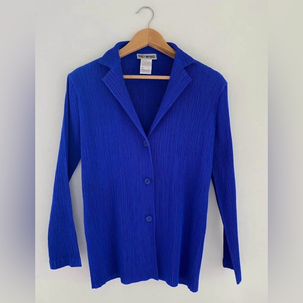 Issey Miyake Pleated Cardigan / Jacket Size S, Royal Blue